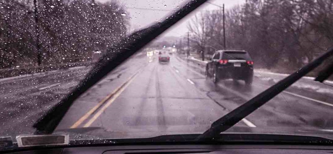 Car windscreen wipers 